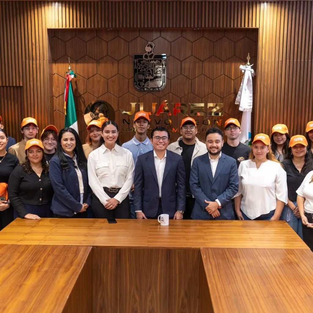 Juárez hace historia al enviar a 40 jóvenes a capacitación en la NASA 1 WhatsApp Image 2025 11 17 at 11.30.45 AM