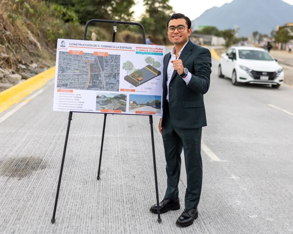 Félix Arratia beneficia a 100 mil habitantes con pavimentación de Camino a las Espinas 1 WhatsApp Image 2025 11 25 at 3.18.27 PM