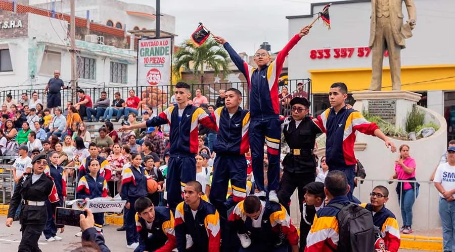 Todo listo para el desfile revolucionario en Ciudad Madero 1 pir