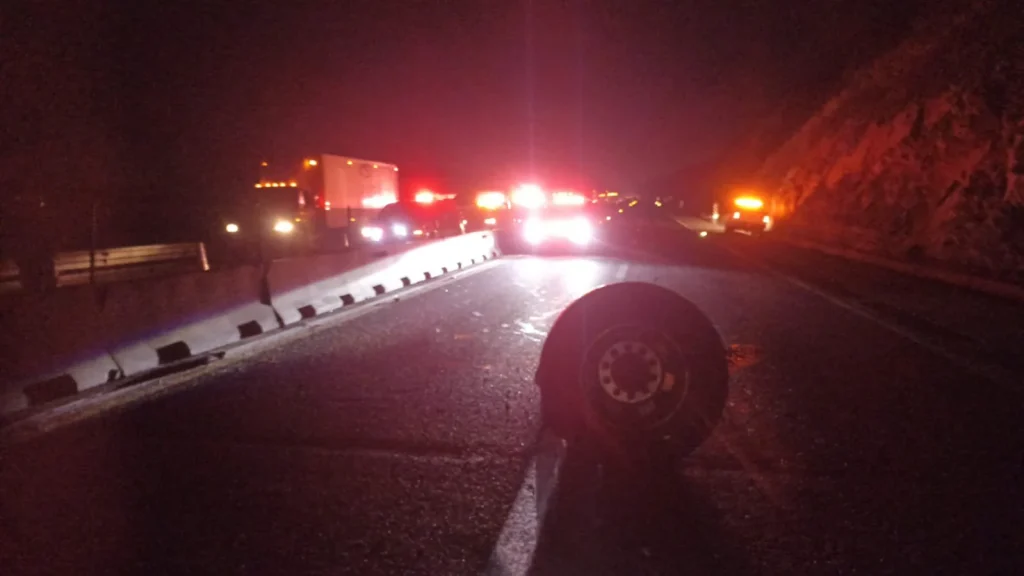Continúa cierre de autopista Monterrey–Saltillo por accidente múltiple 1 594409645 860636833000267 8385001844600467378 n