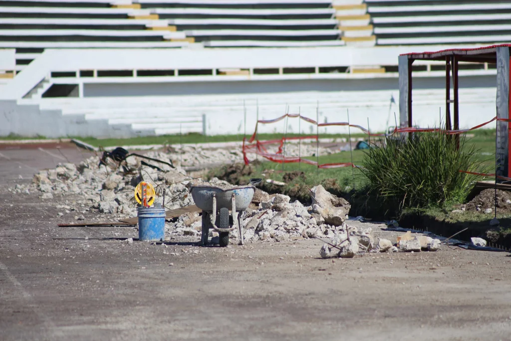 Invertirán 8 mdp en sistema pluvial y mantenimiento de la pista de tartán del Polideportivo 2 597053271 1217692903604902 45223156734989333 n