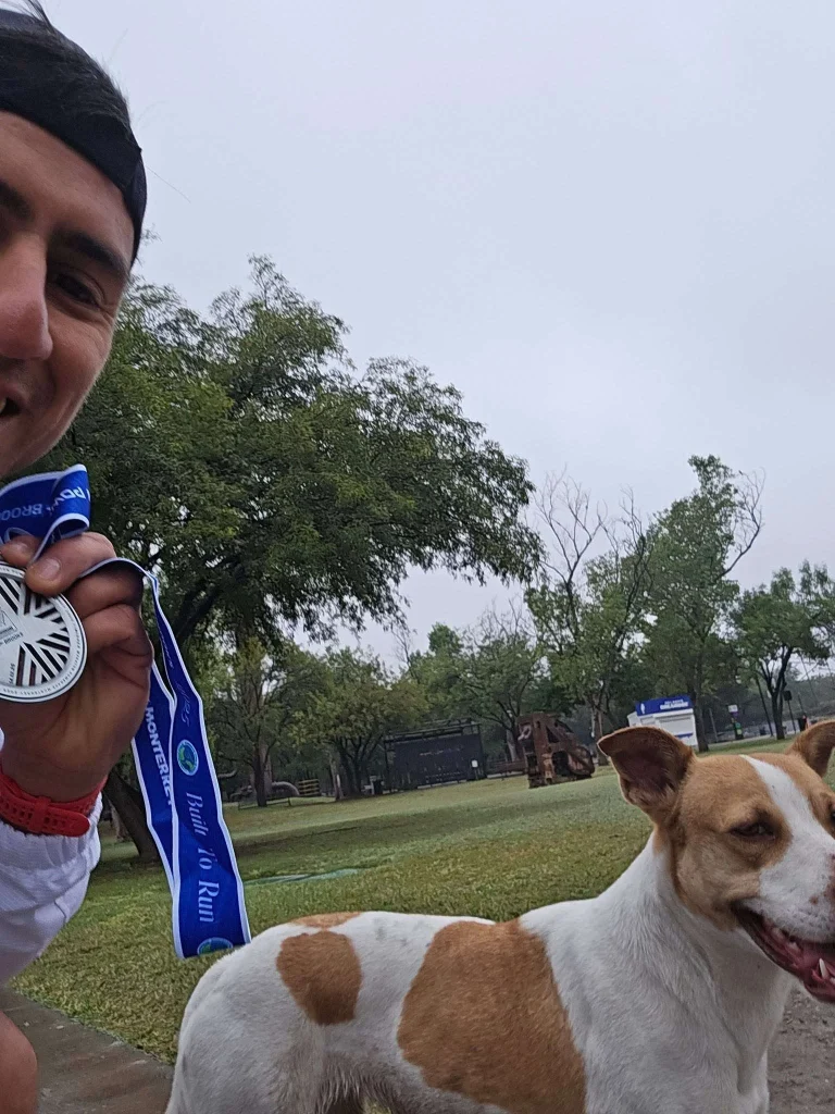 Perrita del Maratón de Monterrey ya está a salvo 2 597334661 1380705543735227 7438974437603232913 n