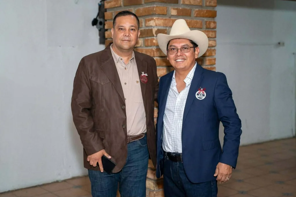 Realizan posada navideña trabajadores de Oficinas Fiscales del Estado 3 597554508 1571012394037128 4675247835480365318 n