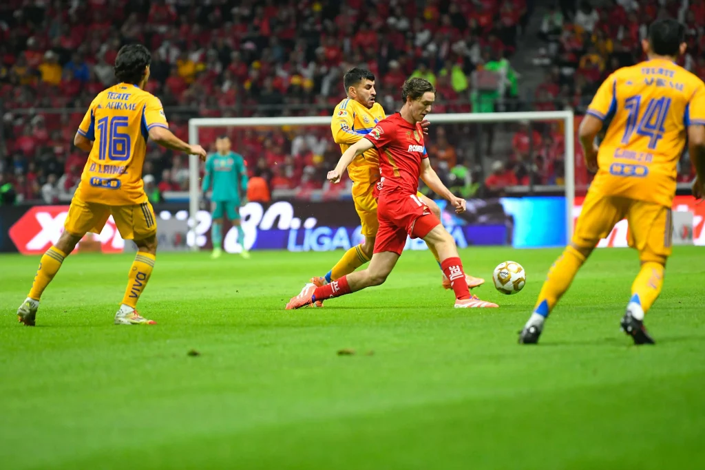 ¡Toluca consigue el ‘bi’! Derrotan a Tigres en penales 2 597651359 1577953086540613 3722772391366996441 n