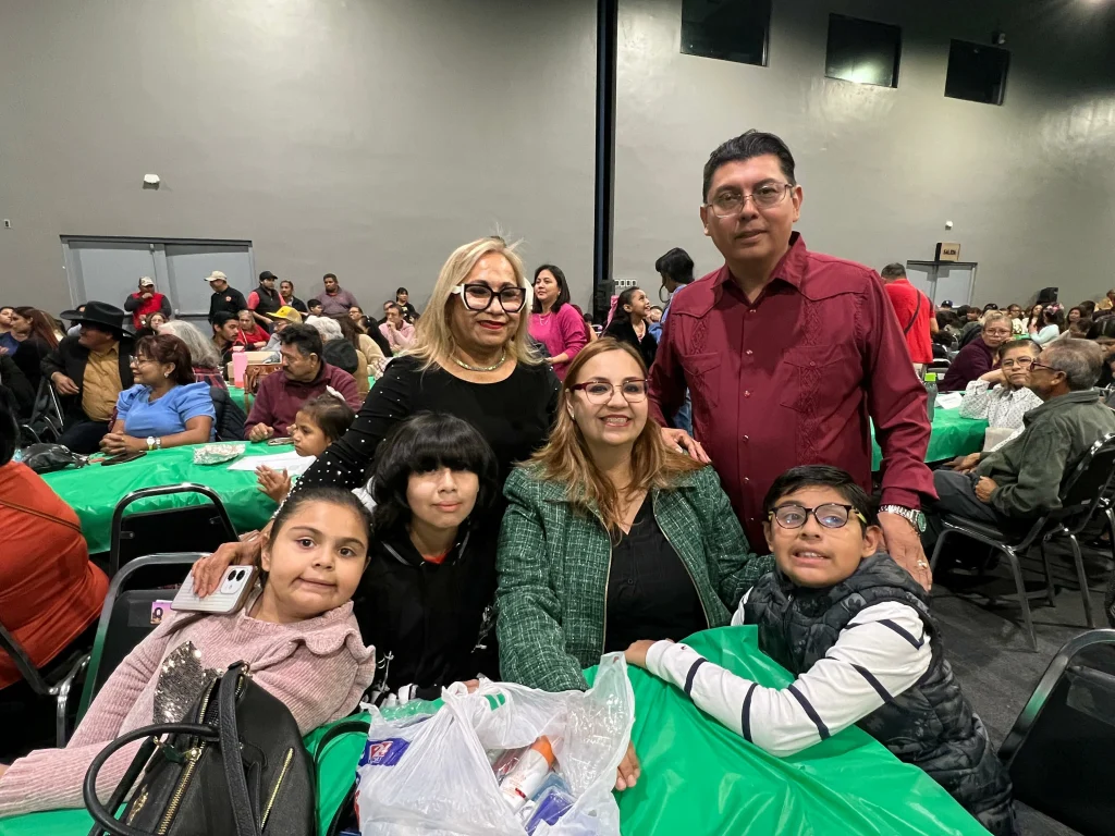 Reúne fundación a más de tres mil personas en posada navideña en Reynosa 1 598152116 1171408768436457 6005676623059330565 n