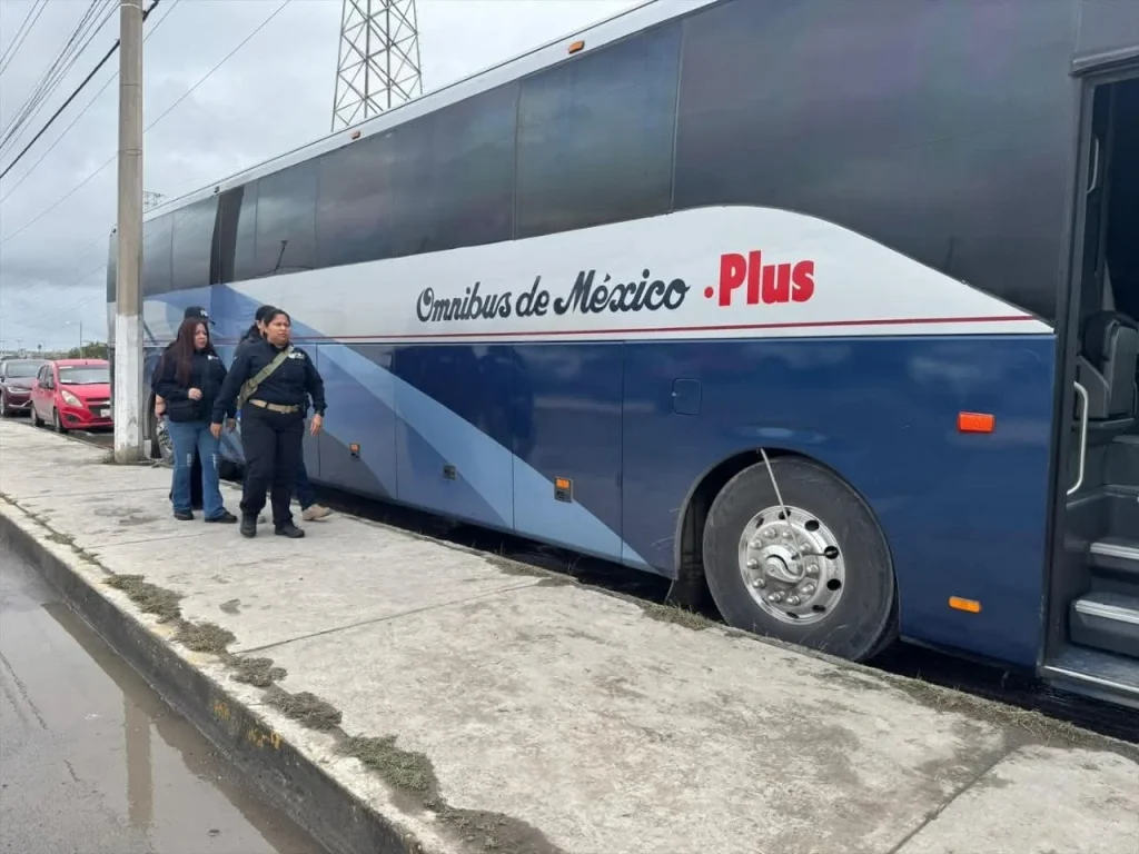 Asaltan a pasajeros en tramo Querétaro-San Luis Potosí; su destino era Tamaulipas 2 598575370 3383352641816286 6687733012149564350 n