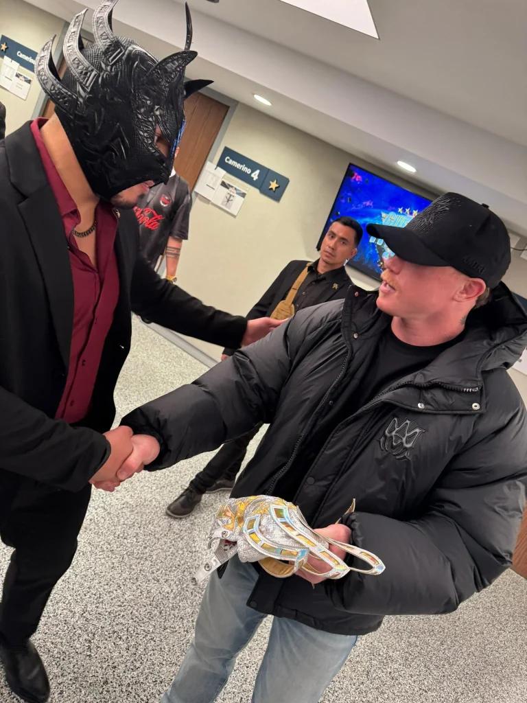 Canelo conoce a Laredo Kid; encuentro de dos grandes 1 600606874 1177369657875314 4546614724135282208 n