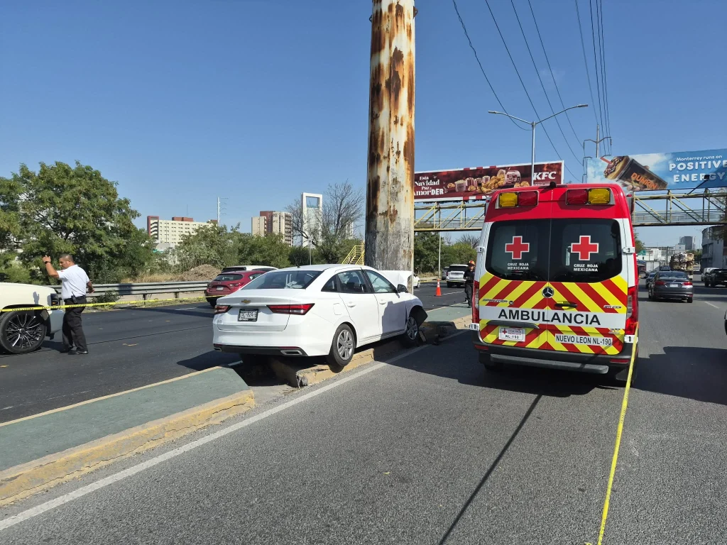 Hombre pierde la vida en accidente automovilístico en Monterrey 3 600995511 1396230941865397 549658151308267201 n