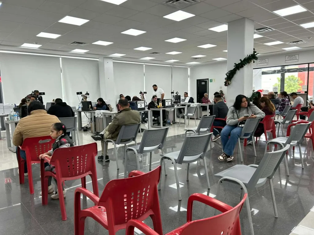 Aumenta afluencia en Oficina Fiscal por últimos días de descuentos 2 606437567 1259151876048817 3702411253111758197 n