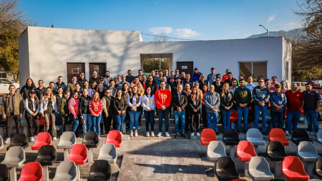 Gobierno de Santiago entrega cenas navideñas en más de 600 hogares 3 60e78b2e 7e54 4caf b26f 86ac3fca4208