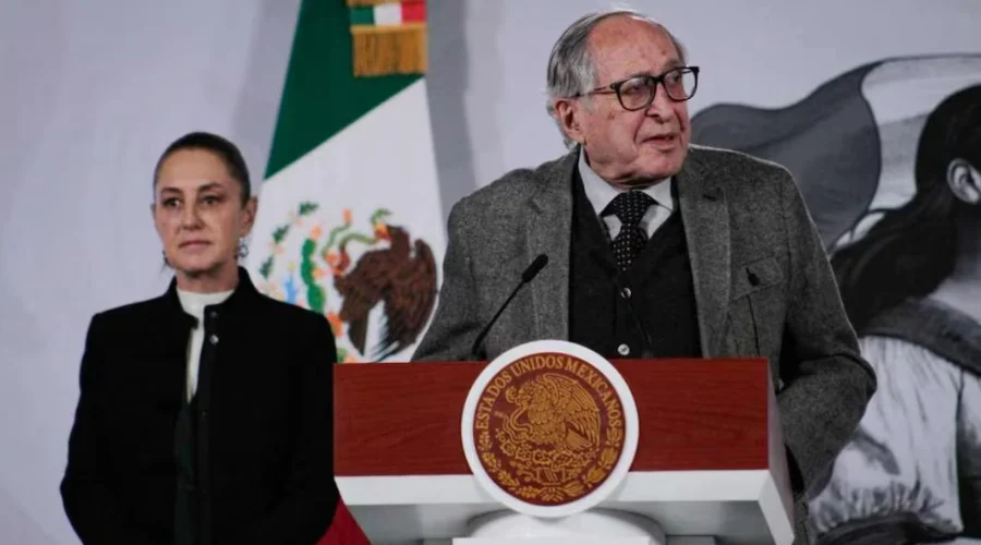 El secretario de Salud, David Kershenobich, descartó un repunte de sarampión en Chiapas y aseguró que hay vacunas suficientes para esta enfermedad, así como millones de la vacuna invernal.