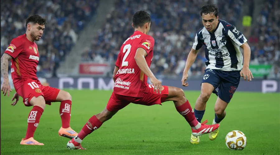 Rayados saca ventaja en la ida y sueñan con la final 4 FIMBRES 4