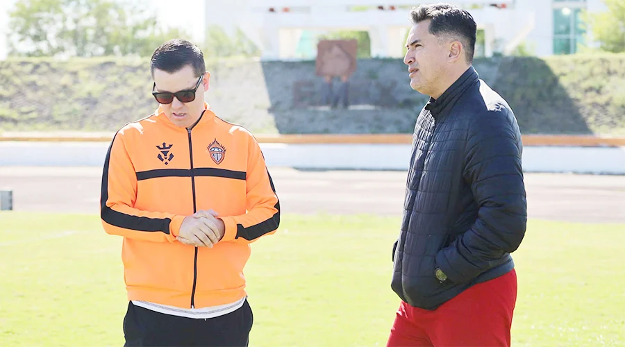 Humberto Martínez dirige su primer entrenamiento con el Club Calor 1 HUMBERTO MARTINEZ 22