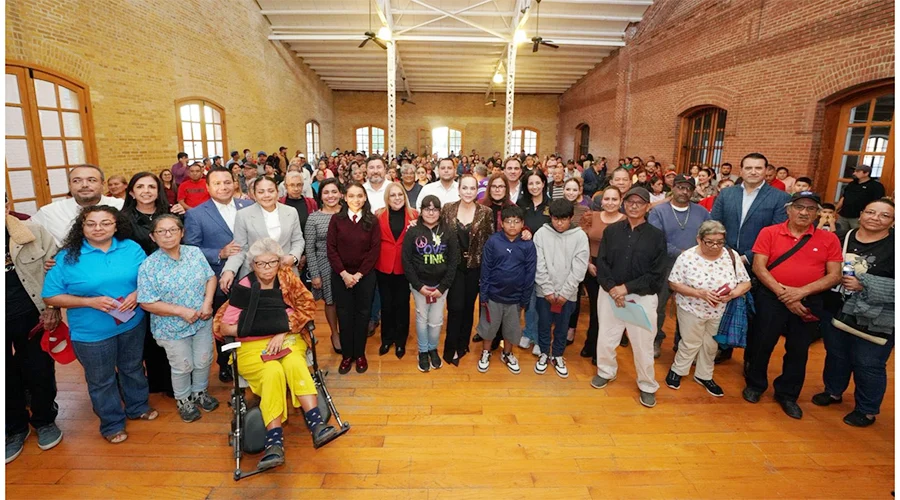 En Nuevo Laredo entregan 260 pares de lentes 1 LENTES 22