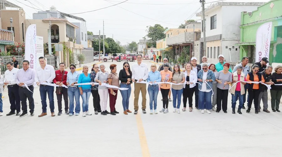 Erasmo González inaugura otra calle más, ahora en la Ferrocarrilera 1 MADERO 22267