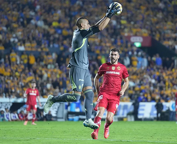 Tigres saca mínima ventaja en la ida de la Gran Final 9 NAHUEL 88