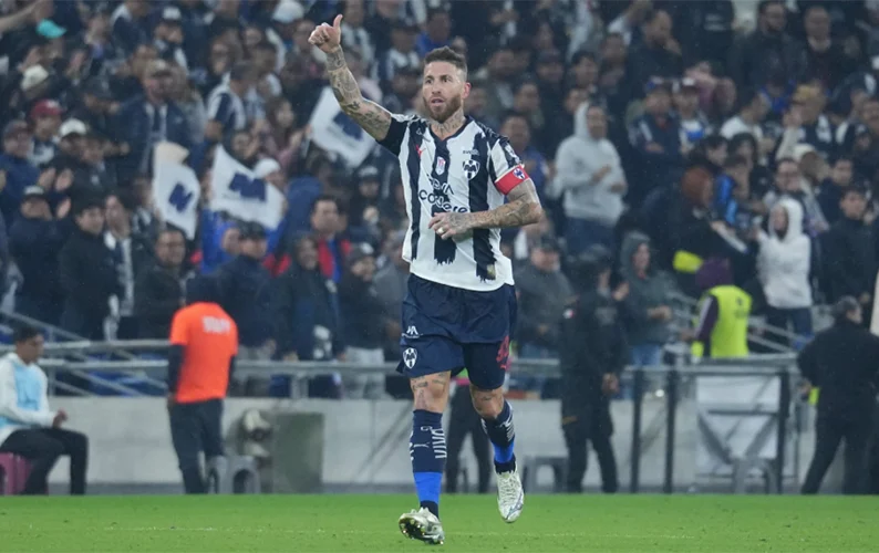 Rayados saca ventaja en la ida y sueñan con la final 2 SWERGIO TORRES 2