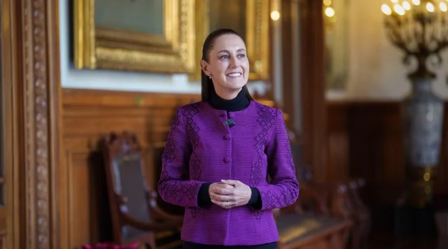 Sheinbaum desea feliz año a las familias mexicanos