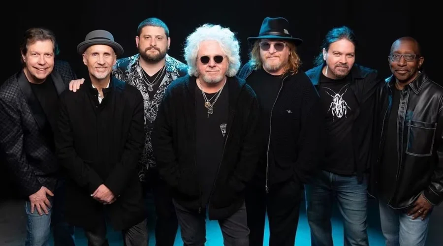 Toto cierra 2025 con clásicos en el Palacio de los Deportes