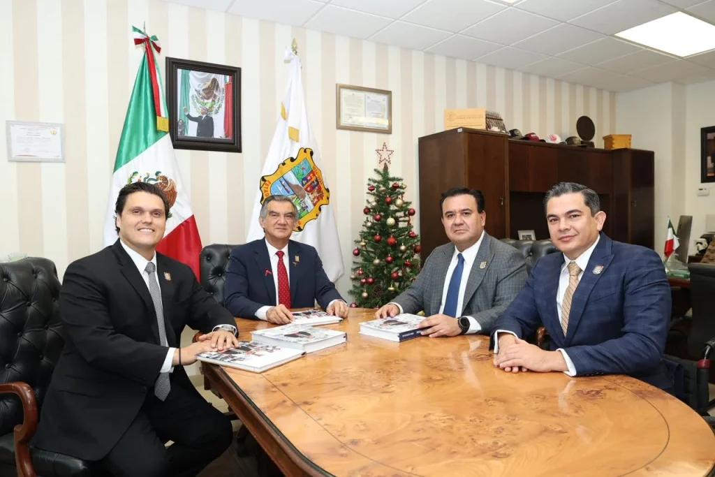 Entrega Fiscal General 7mo Informe de Actividades al Gobernador del Estado y al Presidente del Congreso 1 WhatsApp Image 2025 12 01 at 6.12.22 PM 1