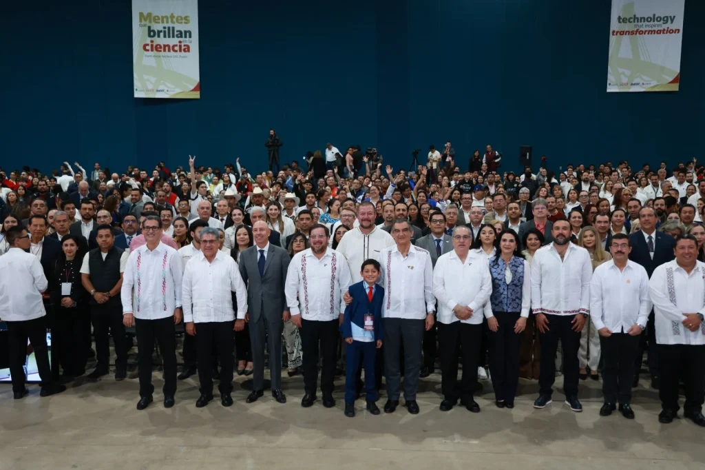 Resalta rector presencia de la UAT en ExpoCiencias Nacional 2025 1 WhatsApp Image 2025 12 03 at 5.03.41 PM 1