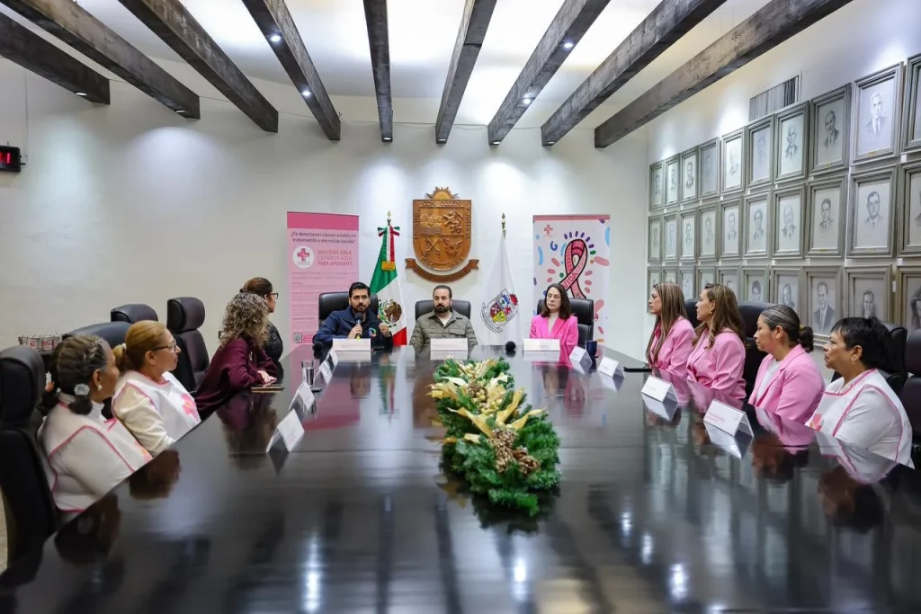 Entrega San Pedro donativo a Cruz Rosa en apoyo a mujeres con cáncer 1 WhatsApp Image 2025 12 15 at 1.09.20 PM 1
