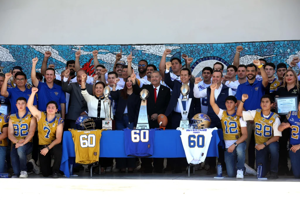 Reconoce San Nicolás programa de fútbol americano de la UANL 1 WhatsApp Image 2025 12 18 at 3.49.38 PM 1
