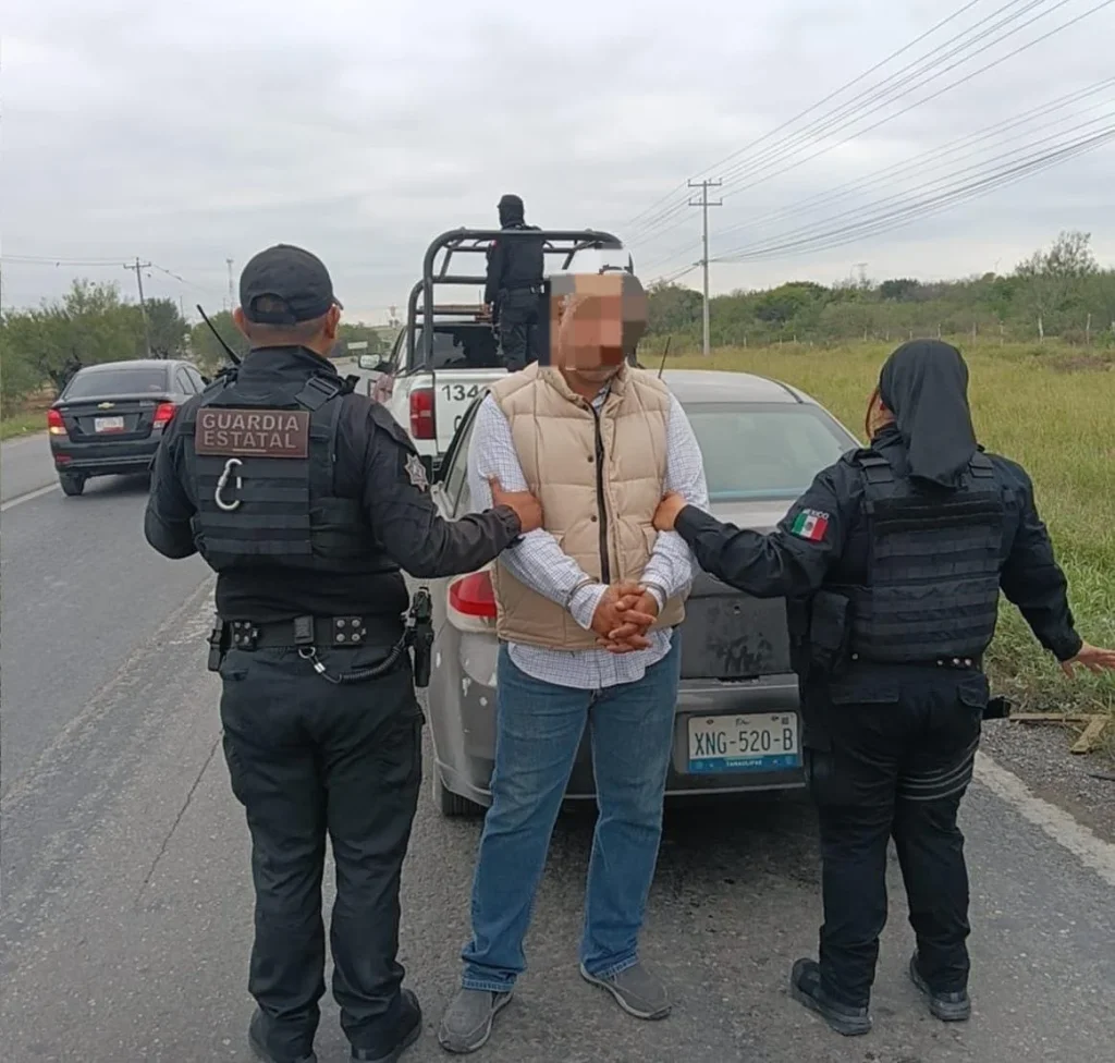 Guardia Estatal recupera vehículo con reporte de robo en la carretera Reynosa–Monterrey 2 WhatsApp Image 2025 12 18 at 4.05.31 PM