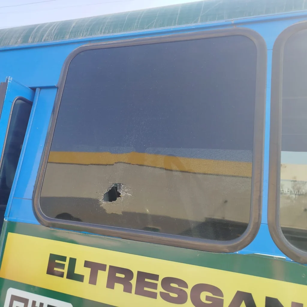 Detienen a menores por vandalizar camión urbano en Escobedo 2 608071526 1601252810903313 2191908766815091163 n