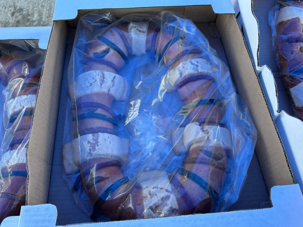 Centro de rehabilitación elabora roscas de Reyes para recaudar fondos en Reynosa 1 609387113 1894334571209698 8915573701035598564 n