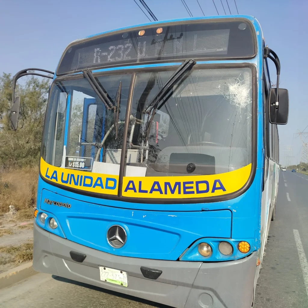 Detienen a menores por vandalizar camión urbano en Escobedo 3 610034031 1414948690263473 4496272126871897700 n