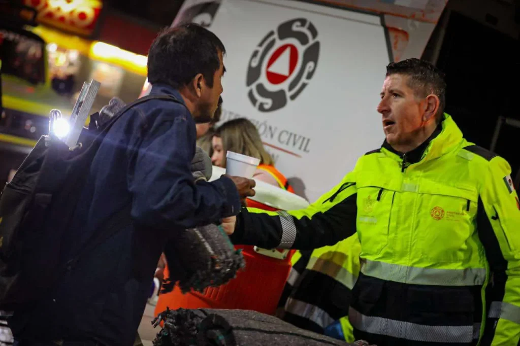 Entregan 326 bebidas calientes y 298 cobijas durante Operativo Carrusel 2 616587550 1417640913223373 7228537332083788125 n