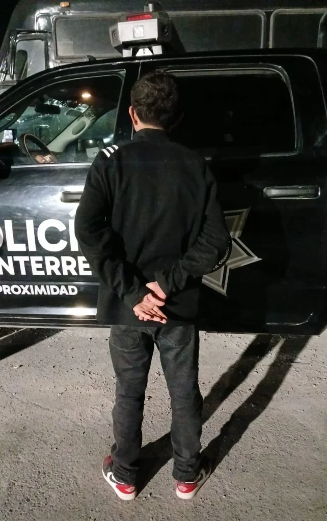 Detienen a menor por agredir a un policía con una resortera en Monterrey 2 618187734 855256590842627 2149313120366000946 n