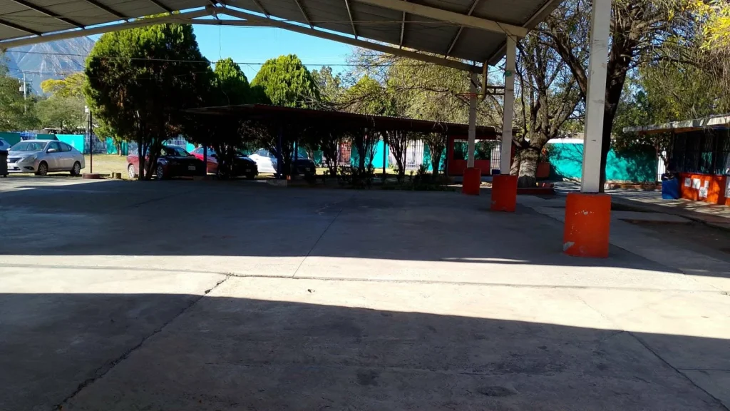 Frío aleja a alumnos de escuelas en el Área Metropolitana 2 618868733 1220248276219363 6916895693008745824 n
