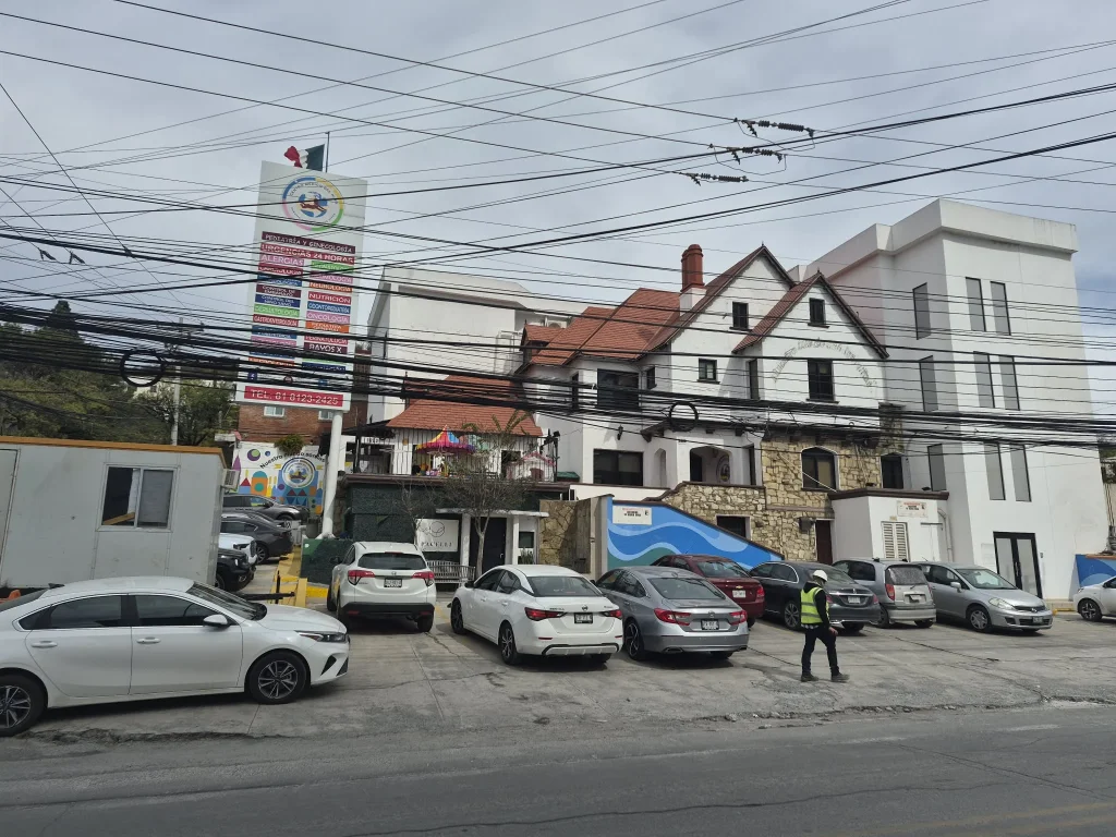 Muere hombre durante cirugía en clínica de Monterrey 2 619603485 1220673889567674 7708721056507544327 n