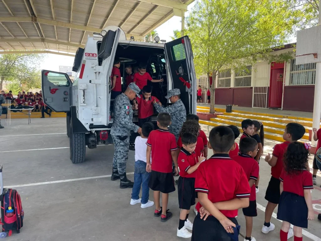 Asiste Guardia Nacional a escuelas de Tamaulipas 1 624266039 1208666874205723 2676516203779028329 n