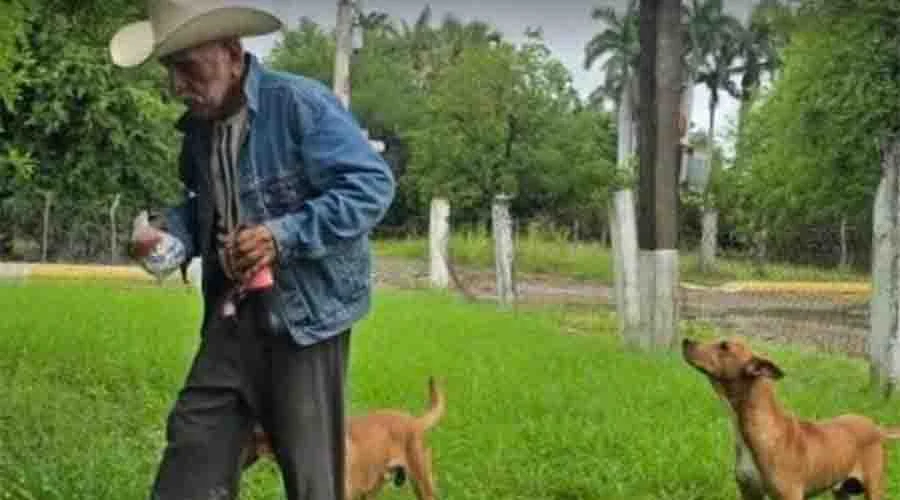 Muere abuelito que rescató a perrito en la tormenta Barry 1 ABUEL 2
