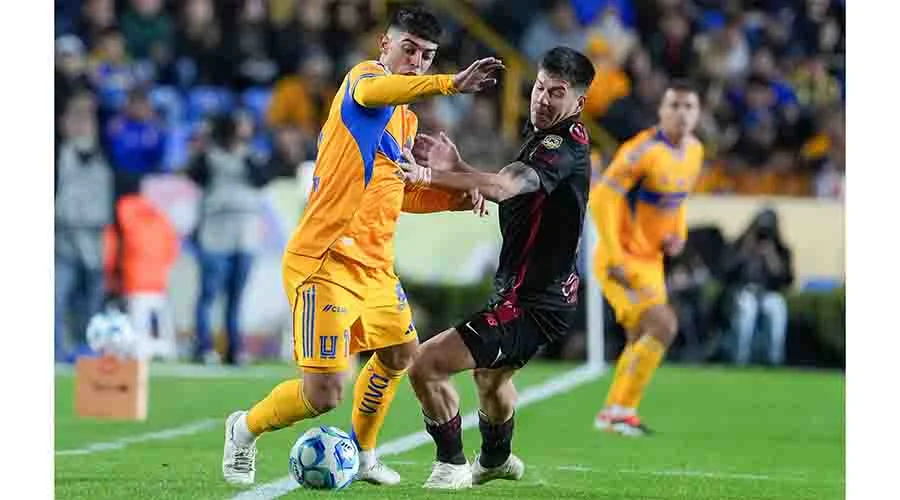 Tigres empata ante Toluca con polémico final 3 BRUNETTA 4 D