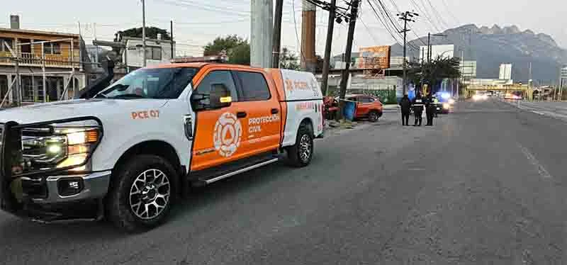 Muere automovilista al impactarse con torre de la CFE 1 CHOQUE 2