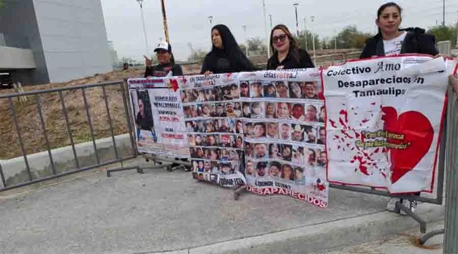 Colectivo de familias buscadoras entrega peticiones a Sheinbaum durante visita a Reynosa 1 COLECTIVO 2 B