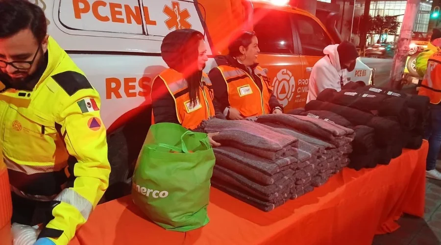 En respuesta a las bajas temperaturas registradas en la entidad, el Sistema para el Desarrollo Integral de la Familia (DIF) de Nuevo León informa sobre las acciones realizadas durante la jornada m