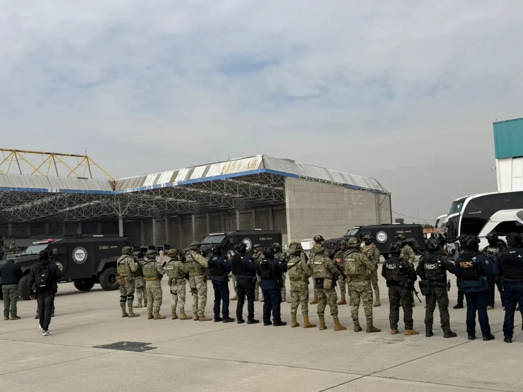 México traslada a EU a 37 reos de distintos centros penitenciarios 2 G IFUm WUAAD e6