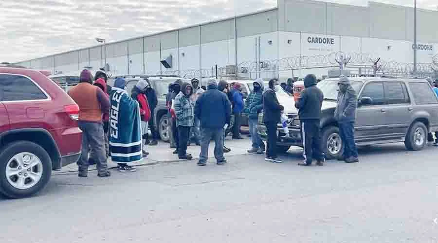 Incertidumbre laboral lleva a trabajadores de Tridonex a plantón en Matamoros 1 HUELGA MATAM 12