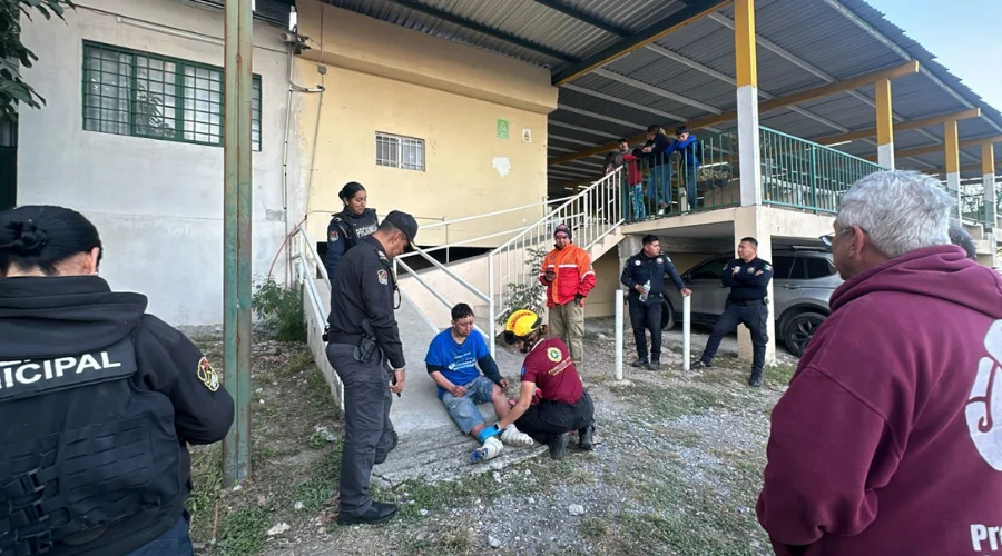 Hombre acude a pagar manda al cerro, se lesiona y permanece dos días soportando el frío