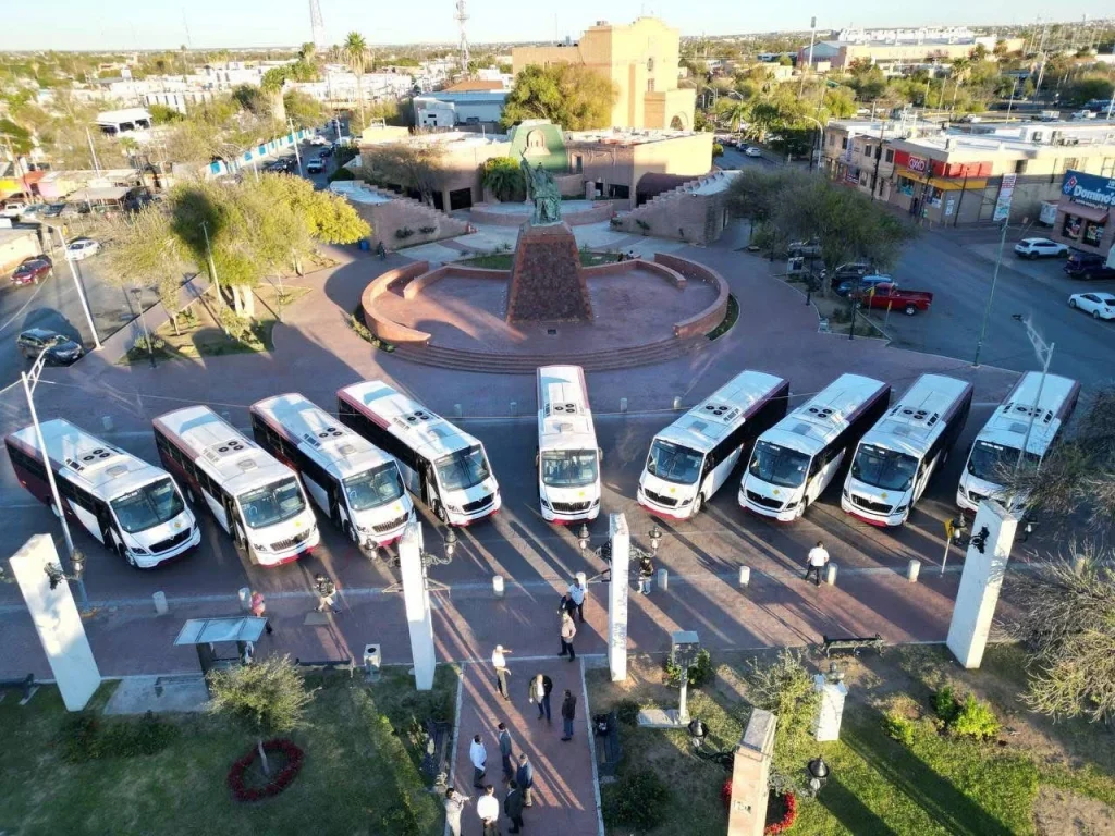 Carmen Lilia moderniza transporte público en Nuevo Laredo 1 WhatsApp Image 2026 01 16 at 10.07.02 AM 1