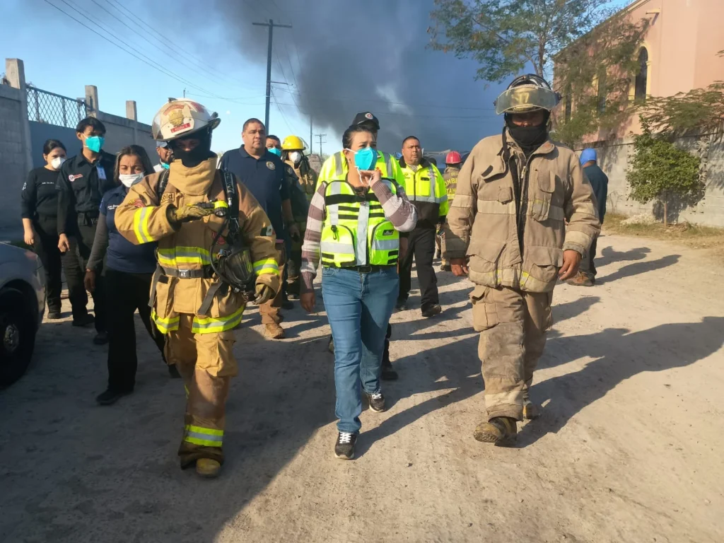 Oportuna intervención de cuerpos de emergencia controla incendio en fábrica de cartón de Matamoros 5 WhatsApp Image 2026 01 18 at 9.48.55 PM.jpeg4
