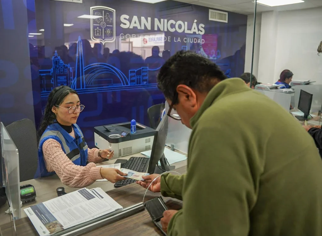 Cumplen más de 5 mil nicolaítas con pago de predial en primer día 1 a8097ef7 21b5 4f7b 91b8 78ed54a28383