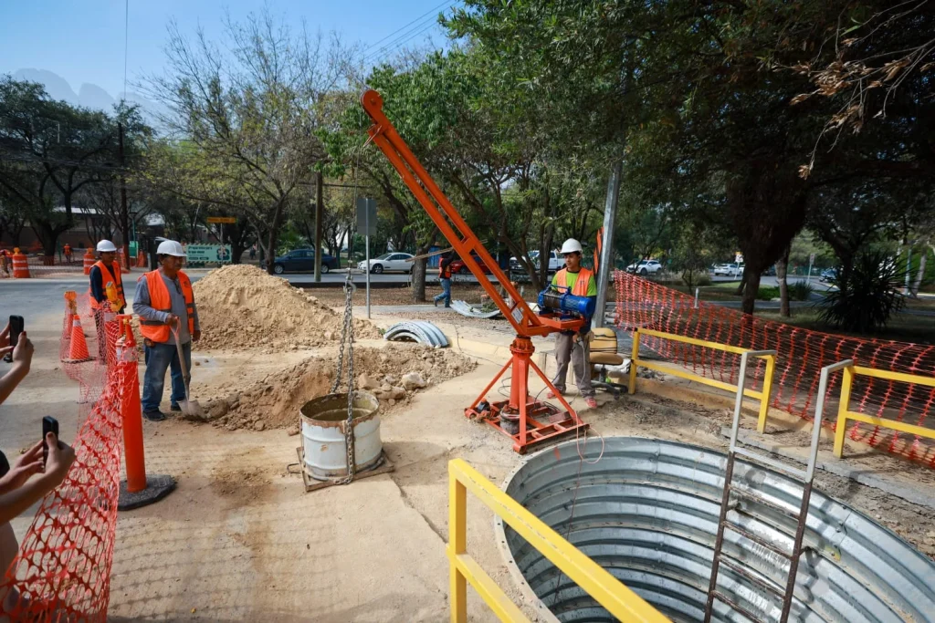 Registran 30% de avance obras pluviales de la interconexión Lázaro Cárdenas - Gómez Morín – Morones Prieto 1 e98eebc5 f753 48d2 8313 9763fc54d907