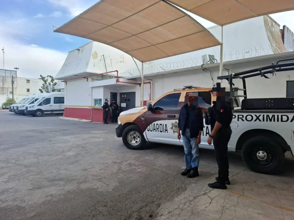 Hondureño es detenido por falta vial y remitido a oficinas de Migración 1 623752382 1477688923952557 4972905945677598541 n