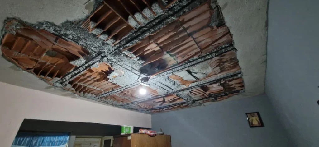 Se derrumba techo en casa de Monterrey; hay una lesionada 2 634080065 1458433715998162 6255242616865763589 n